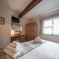 East Hook Farm & Country House