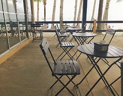 Grand Blue Beach Hotel