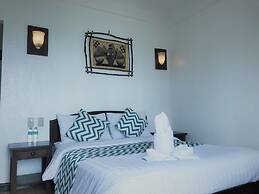 Grand Blue Beach Hotel