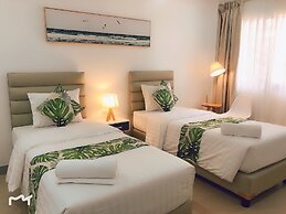 Grand Blue Beach Hotel