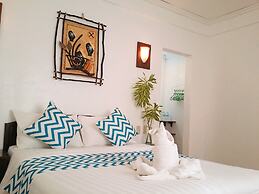 Grand Blue Beach Hotel