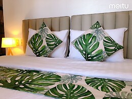 Grand Blue Beach Hotel