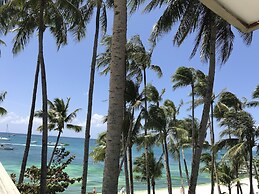 Grand Blue Beach Hotel