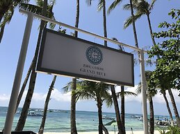 Grand Blue Beach Hotel