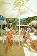 Grand Blue Beach Hotel