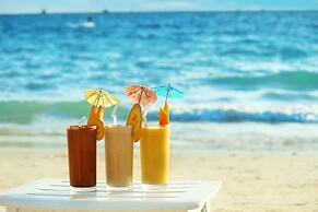 Grand Blue Beach Hotel