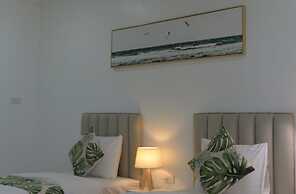 Grand Blue Beach Hotel