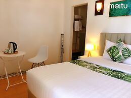 Grand Blue Beach Hotel