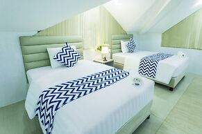 Grand Blue Beach Hotel