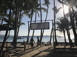 Grand Blue Beach Hotel