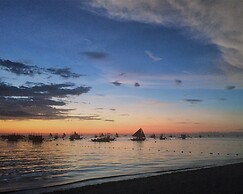 Grand Blue Beach Hotel