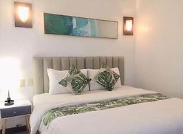 Grand Blue Beach Hotel