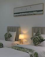 Grand Blue Beach Hotel