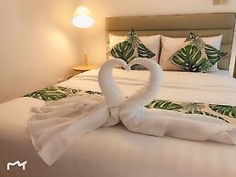 Grand Blue Beach Hotel