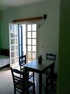 Free Sun Rooms and Apartments