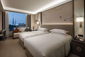 Yuexiu Hotel Guangzhou, Curio Collection by Hilton