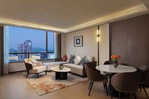 Yuexiu Hotel Guangzhou, Curio Collection by Hilton