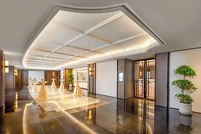 Yuexiu Hotel Guangzhou, Curio Collection by Hilton