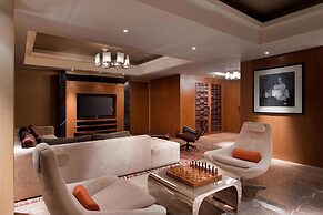 Sheraton Grand Bangalore Hotel at Brigade Gateway