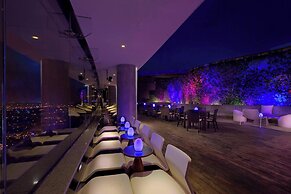 Sheraton Grand Bangalore Hotel at Brigade Gateway