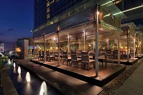 Sheraton Grand Bangalore Hotel at Brigade Gateway