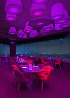 Sheraton Grand Bangalore Hotel at Brigade Gateway