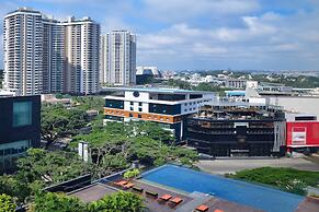 Sheraton Grand Bangalore Hotel at Brigade Gateway
