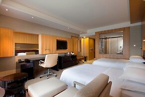 Sheraton Grand Bangalore Hotel at Brigade Gateway