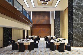 Sheraton Grand Bangalore Hotel at Brigade Gateway