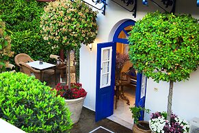 Armata Boutique Hotel