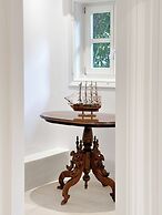 Armata Boutique Hotel