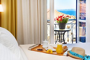 Armata Boutique Hotel