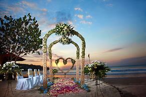 Kupu Kupu Jimbaran Beach Club & Spa by Loccitane