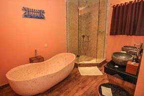 Kupu Kupu Jimbaran Beach Club & Spa by Loccitane