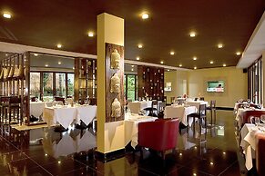 Kupu Kupu Jimbaran Beach Club & Spa by Loccitane