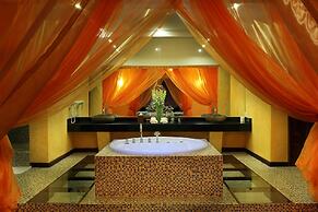 Kupu Kupu Jimbaran Beach Club & Spa by Loccitane