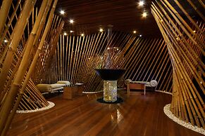 Kupu Kupu Jimbaran Beach Club & Spa by Loccitane