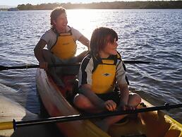 Eumarella Shores Noosa Lake Retreat