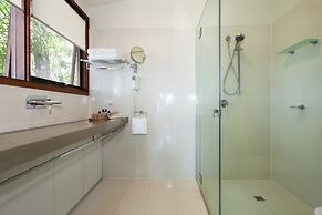 Eumarella Shores Noosa Lake Retreat