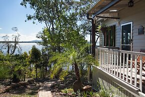 Eumarella Shores Noosa Lake Retreat