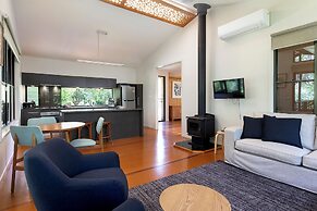 Eumarella Shores Noosa Lake Retreat