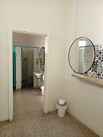 1849 Backpackers Hotel