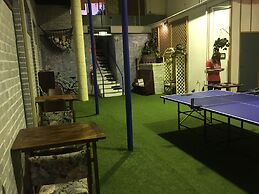 1849 Backpackers Hotel