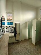 1849 Backpackers Hotel