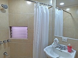 Colours Oasis Resort ADULT ONLY