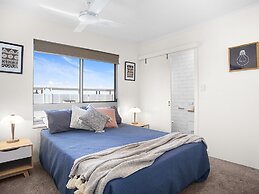 Burlington Holiday Apartments