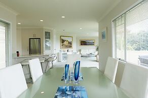 Seascape Villa Bed & Breakfast