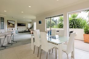 Seascape Villa Bed & Breakfast