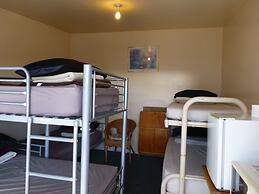 Racecourse Backpackers Hostel
