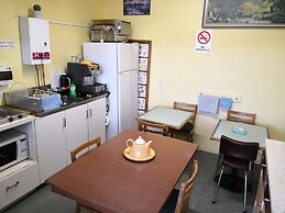 Racecourse Backpackers Hostel